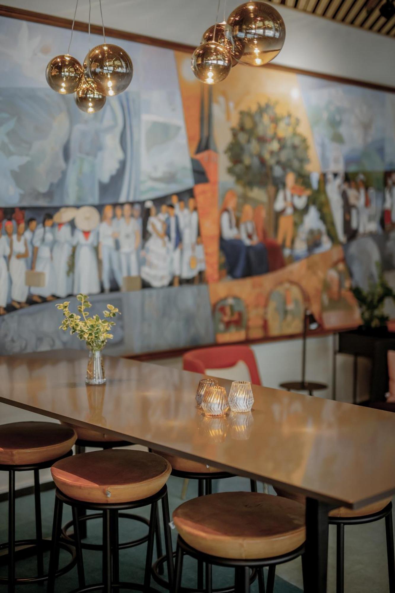 Quality Royal Corner Hotel 4*
